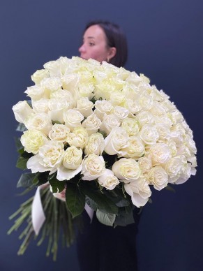Букет из 101 белой розы 80см