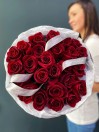 Букет 25 роз с оформлением Романтик