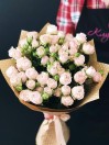 Букет из 15 кустовых роз сорта Бомбастик