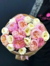 Букет из 21 пионовидной розы
