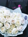 Букет из 23 пионовидных роз White Ohara