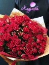 Букет из 25 красных кустовых роз