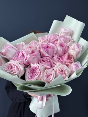 Букет из 23 пионовидных роз Pink Ohara 