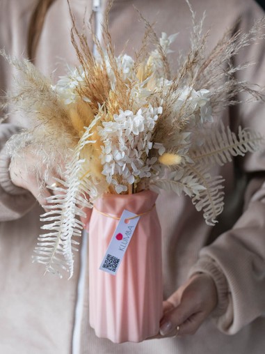 Сухоцветы в вазе