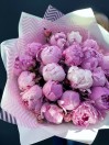 Букет из 19 розовых пионов