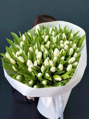 Букет 101 белый тюльпан