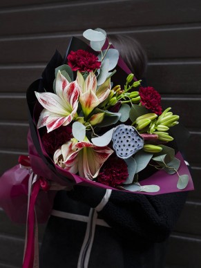 Букет с Амариллисом