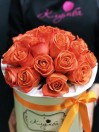 Букет из 25 оранжевых роз в шляпной коробке