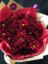 Букет из 5 красных хризантем