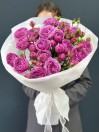 Букет из 5 кустовых пионовидных роз	