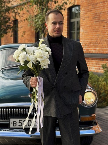 Свадебный букет в белоснежных тонах