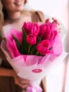 Букет из 11 тюльпанов фуксия