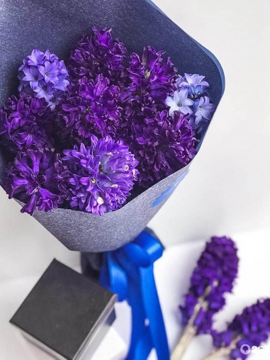 Букет 9 гиацинтов