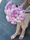 Моно из 35 нежных пионов