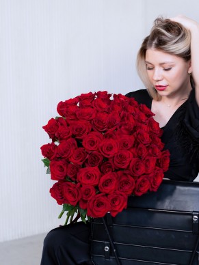 51 элитная красная роза