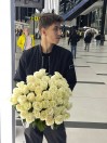51 престижная белая роза в ленте