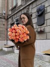 25 элитных роз Кахала в ленте