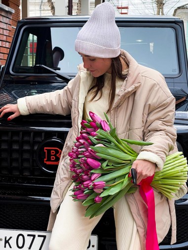 Букет из 101 сиреневого тюльпана