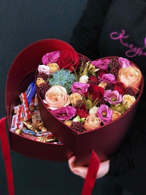 Коробка с цветами Романтичный сюрприз