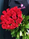 Букет из 25 длинных красных роз
