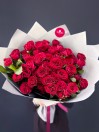Букет из 15 кустовых красных роз