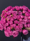 Ярко-розовые кустовые пионовидные розы