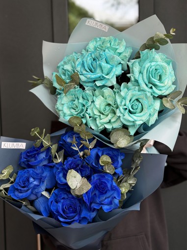 Букет из 7 крашенных роз